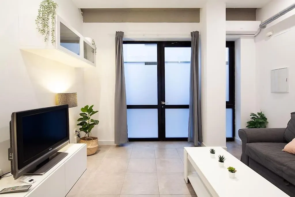 Loft Next To Calle Betis, Best Area Of Seville-Sevillarooms 0*, إشبيلية إسبانيا